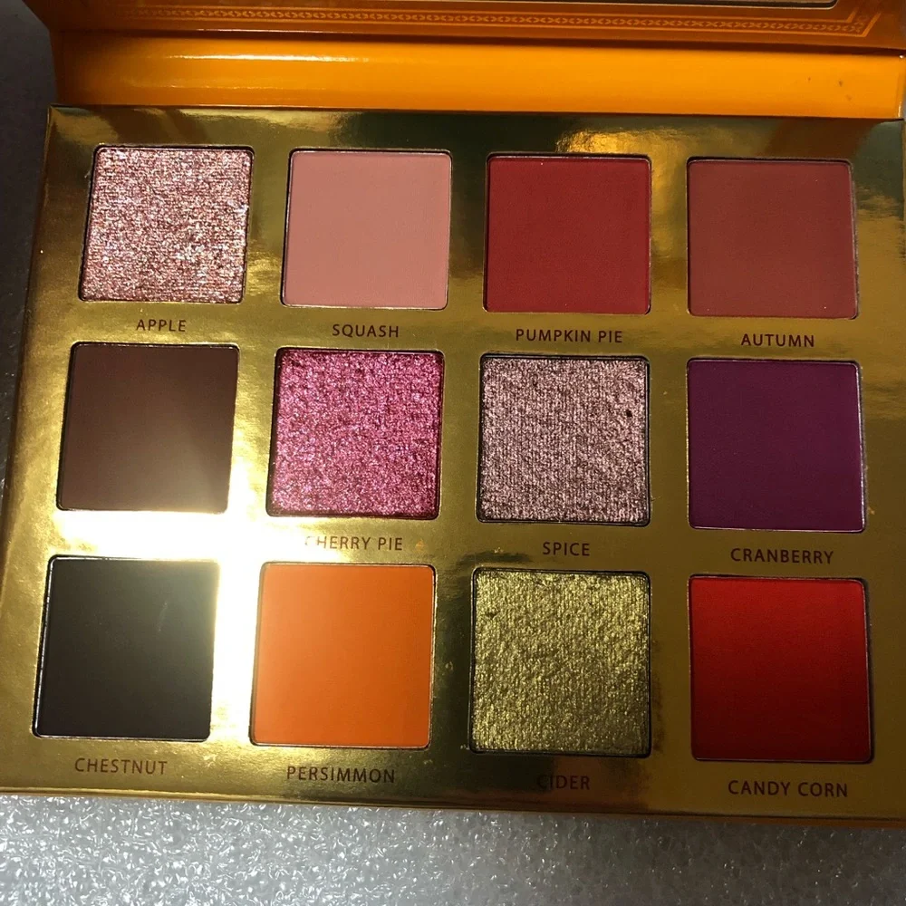 Ace Beaute “Falling for you” palette - Picture 7 of 7